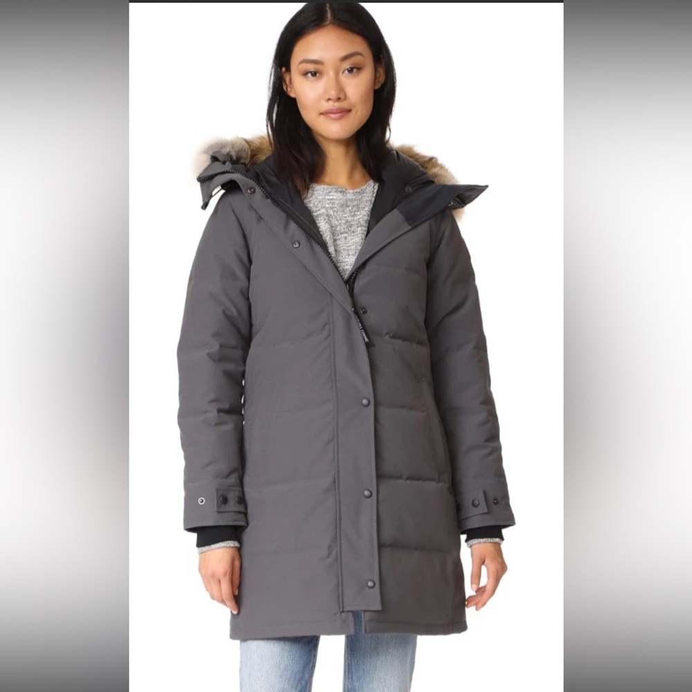 Women’s Canada Goose Graphite Parka Jacket Medium